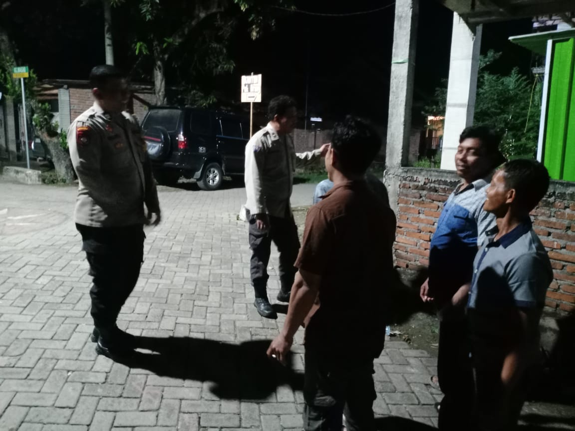 Patroli Dialogis Polsek Jatikalen Dengan Warga Sampaikan Pesan Kamtibmas