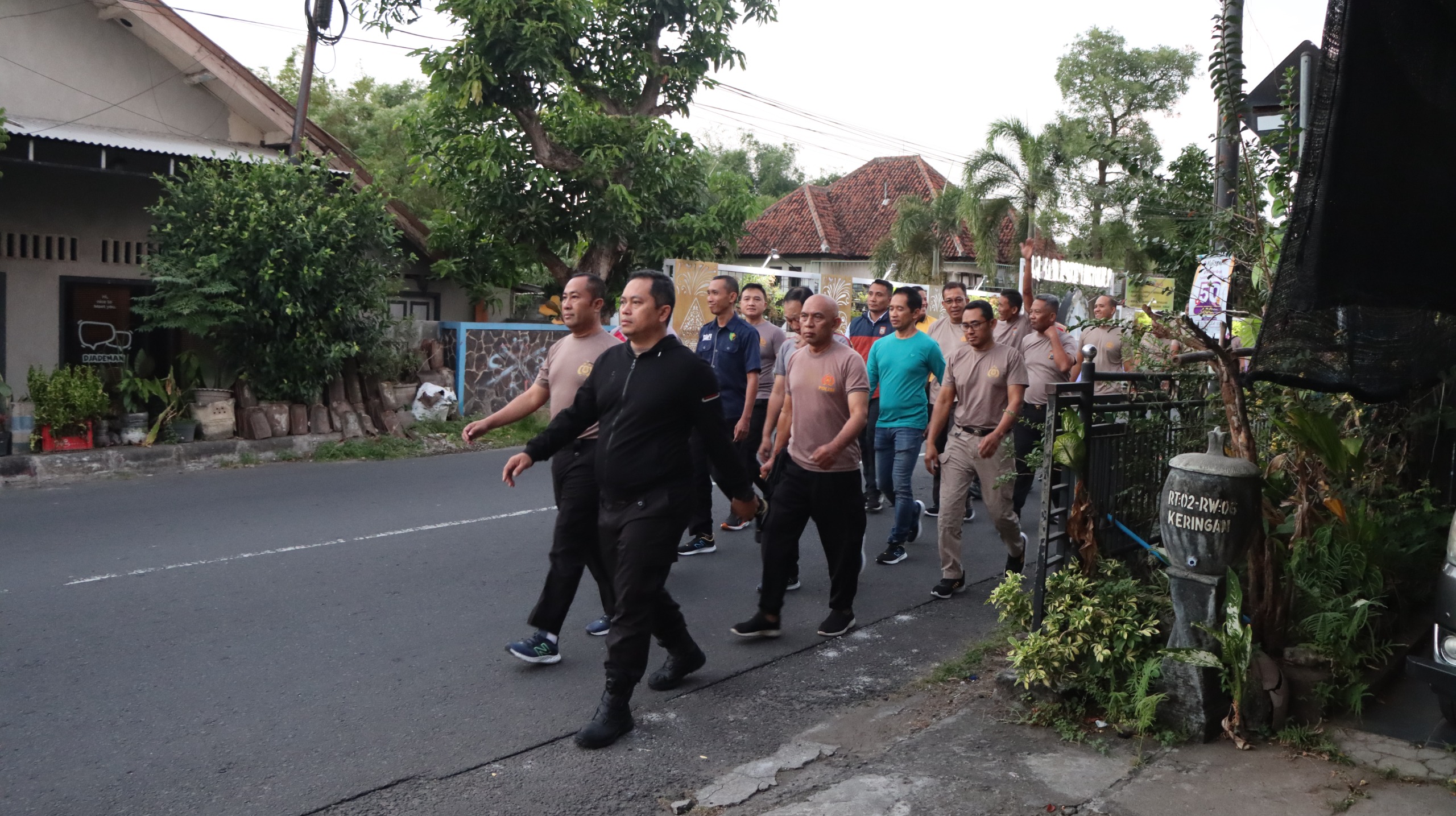 Kapolres Nganjuk Cek Lokasi Pembangunan SPPG Usai Jalan Sehat Pagi