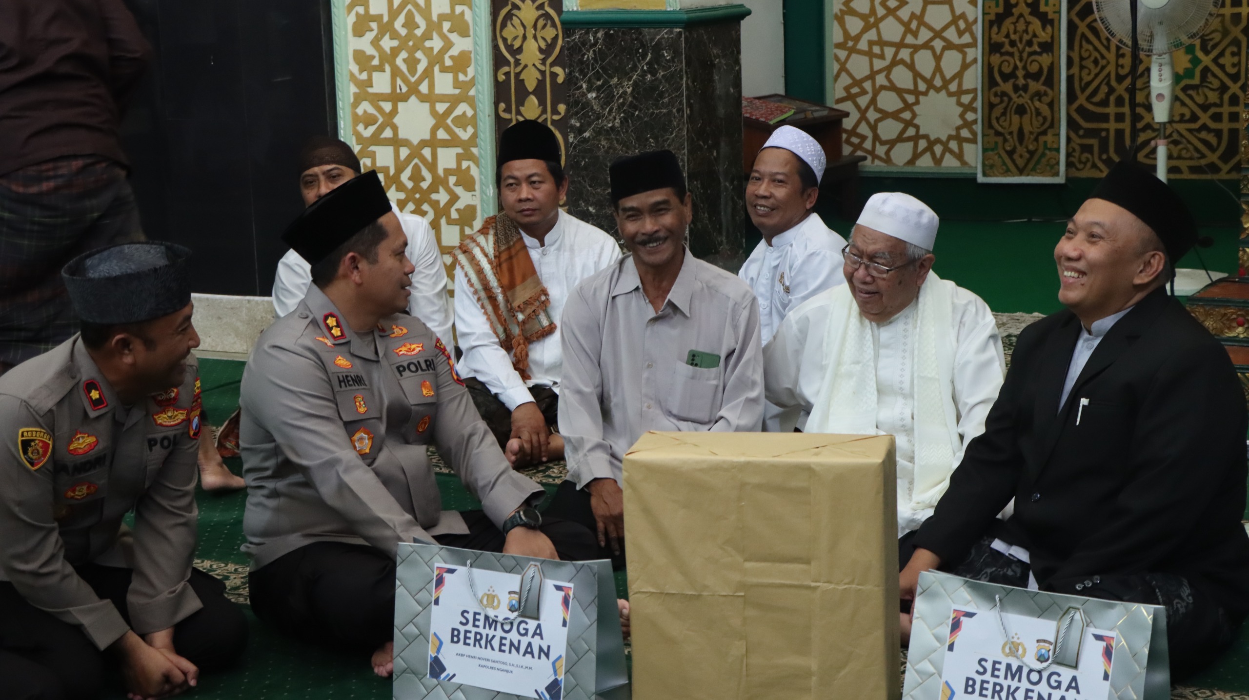 Kapolres Nganjuk Safari Jumat di Masjid Agung Baitussalam, Ajak Warga Jaga Kedamaian dan Toleransi