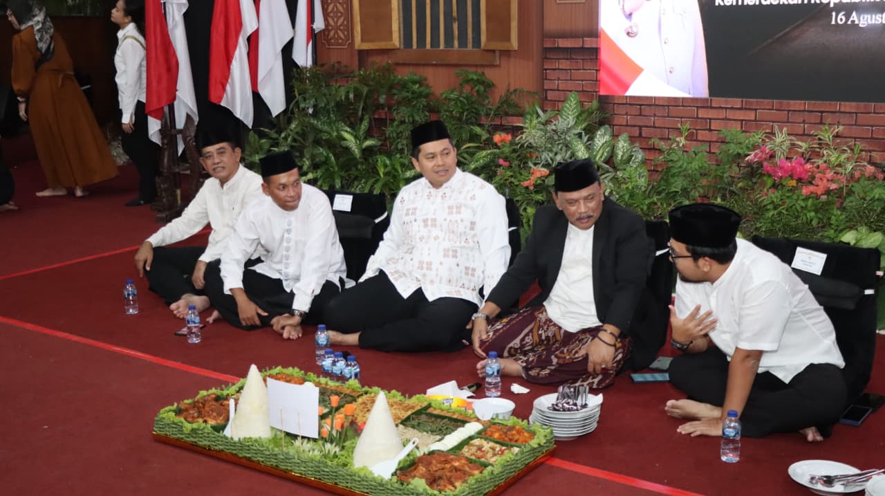 Tasyakuran HUT ke-80 RI di Pendopo Nganjuk, Forkopimda Ajak Warga Isi Kemerdekaan dengan Kebersamaan