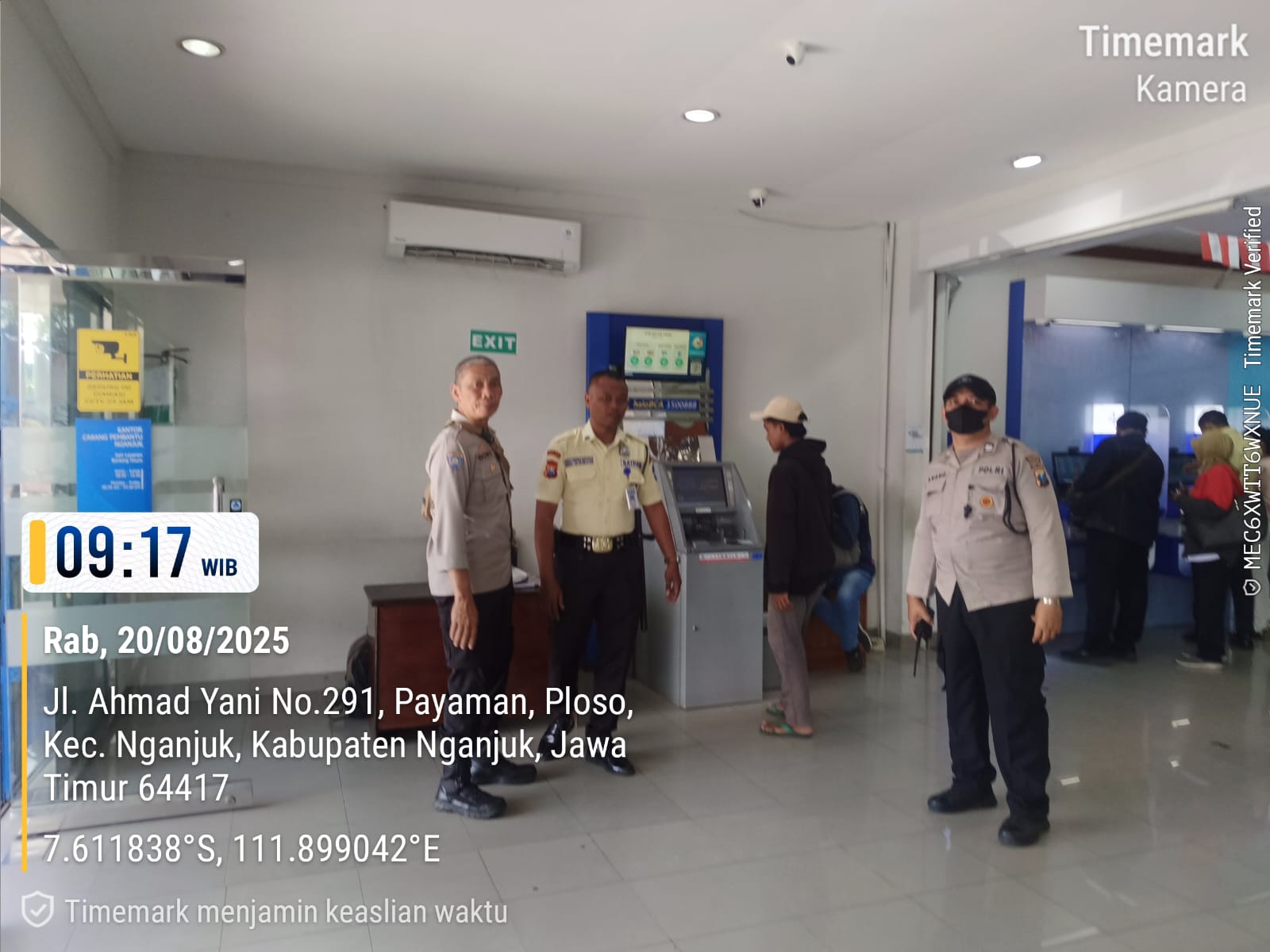 Polsek Nganjuk Kota Sambangi Kantor Perbankan, Antisipasi Potensi Kerawanan