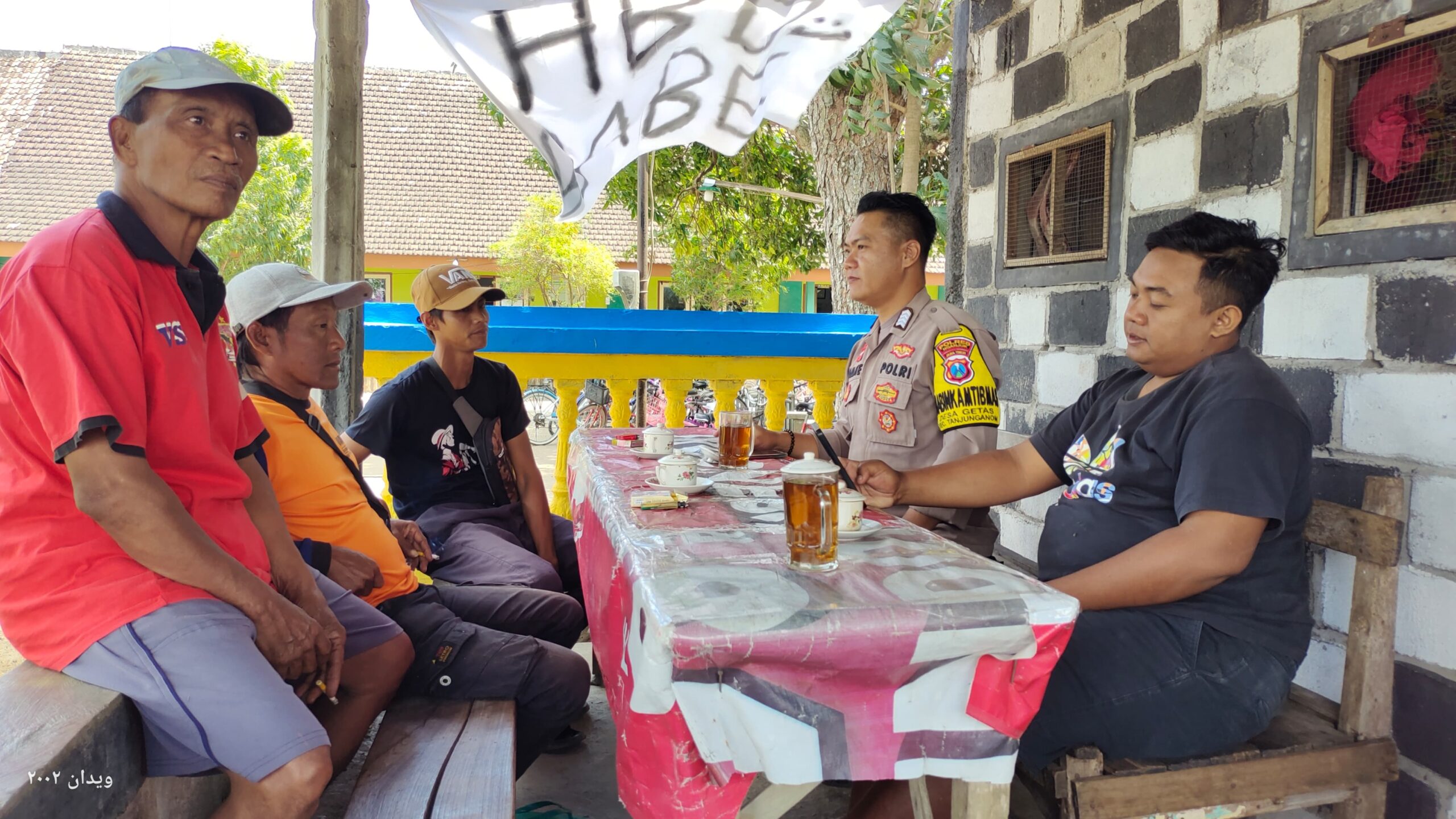 Gelar Kopling di Desa Binaan, Bhabinkamtibmas Getas Sampaikan Pesan Kamtibmas