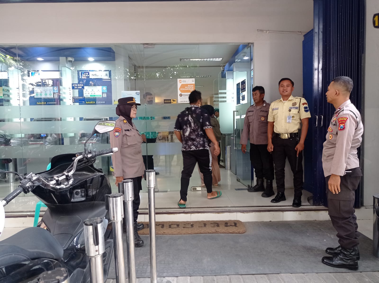 Polsek Kertosono Berikan Himbauan Kamtibmas saat Patroli Perbankan