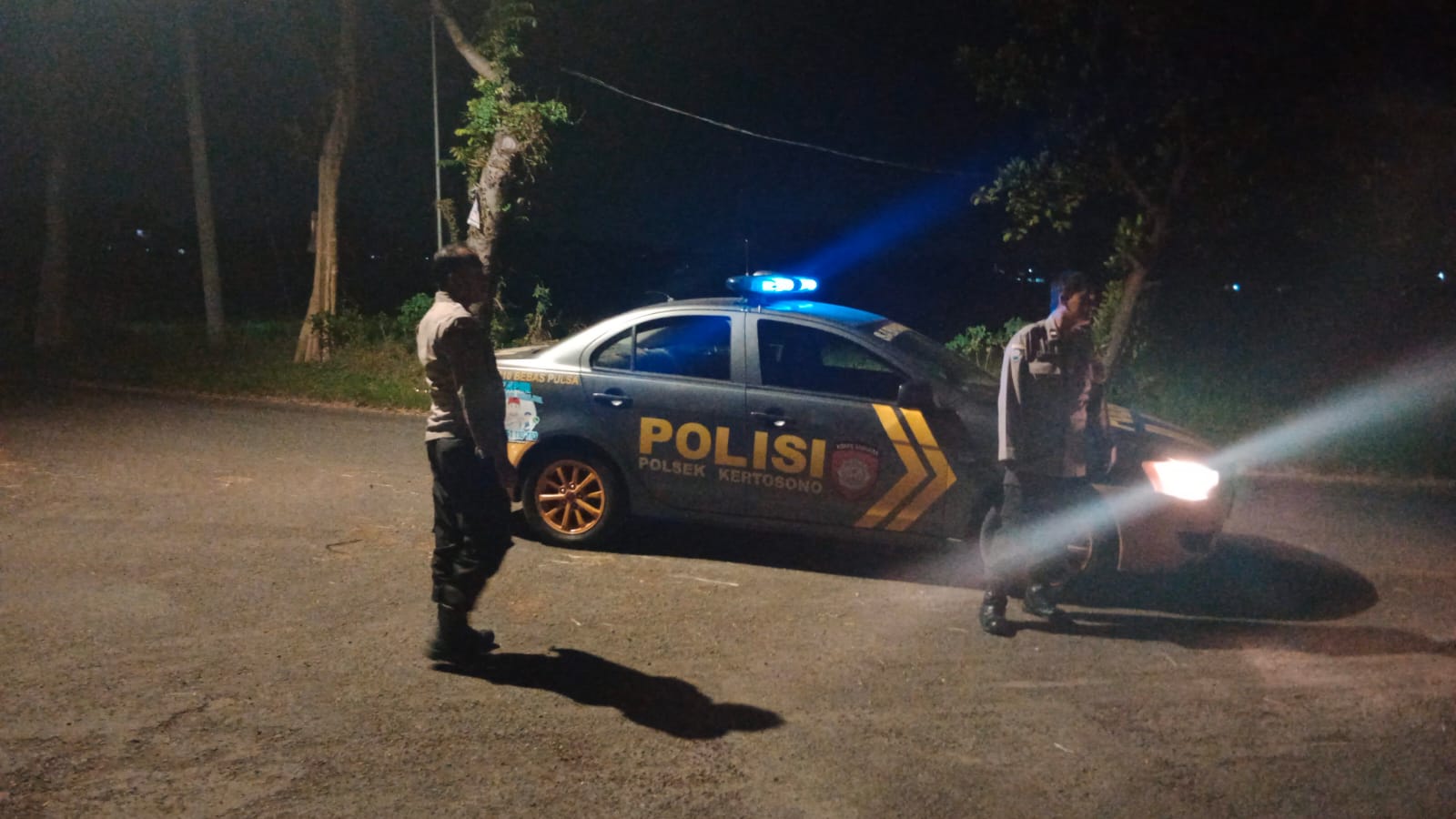 Ciptakan Situasi Kamtibmas Aman dengan Patroli Blue Light