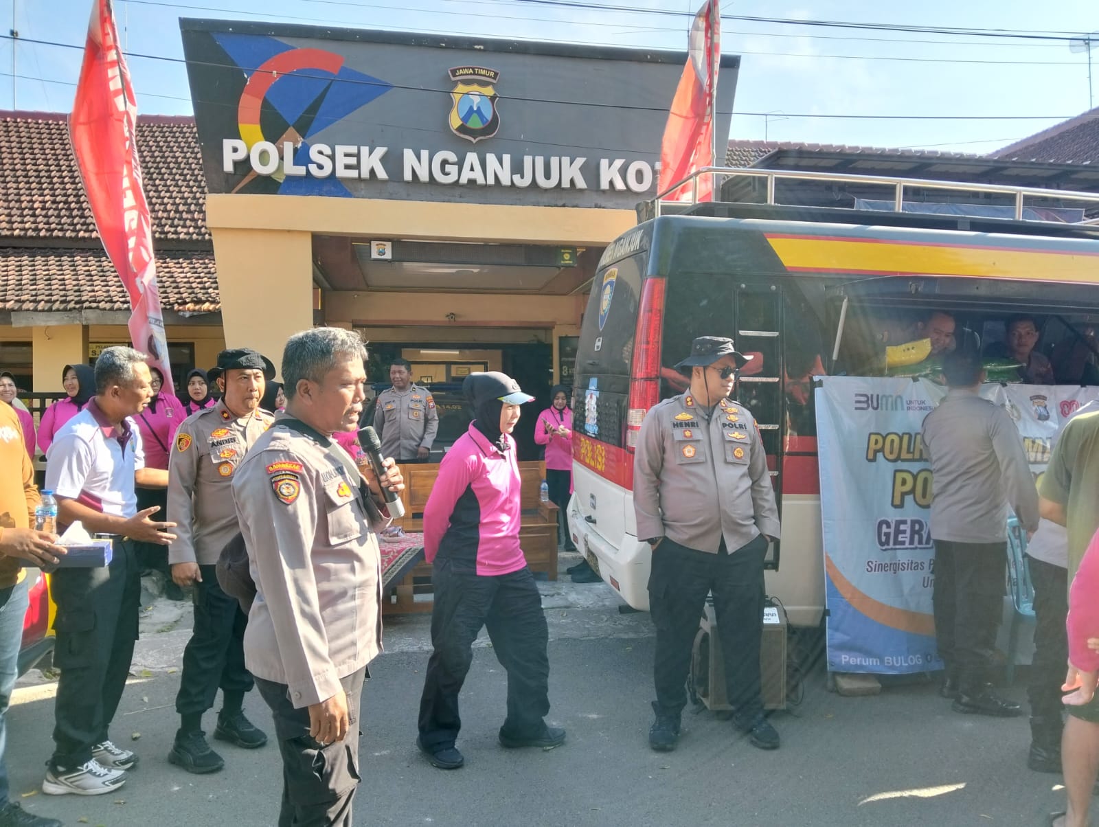 Polres Nganjuk Gelar Pasar Murah di Car Free Day, Beras SPHP Bulog Diserbu Warga