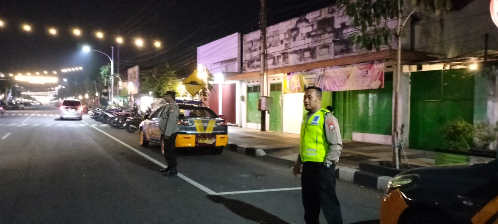 Cegah Kejahatan Jalanan dan Antisipasi Balap Liar, Polsek Nganjuk Kota Intensifkan Patroli Hingga Dini Hari