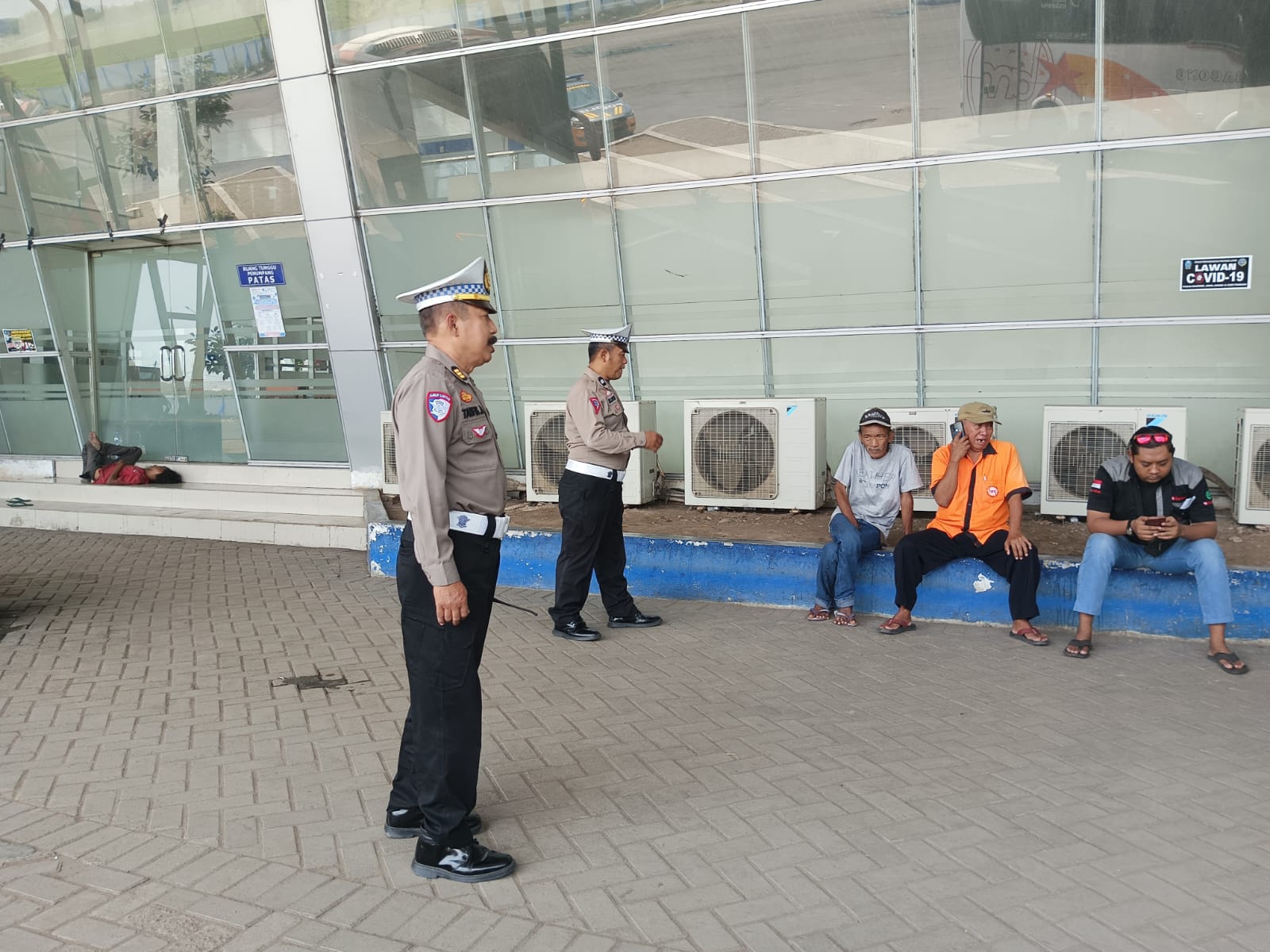 Antisipasi Gangguan Kamtibmas, Polsek Nganjuk Kota Intensifkan Patroli di Terminal Bus