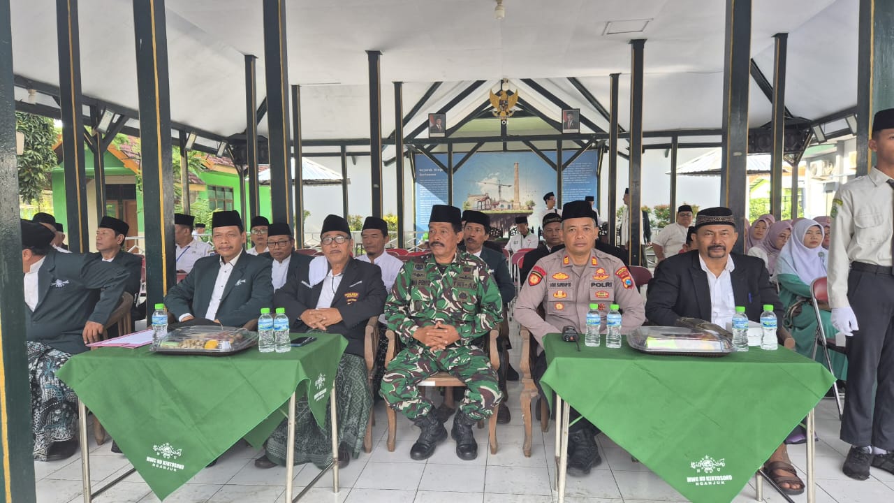 Kapolsek Kertosono Beserta Forpimcam menghadiri Giat Upacara Peringatan Hari Santri Nasional