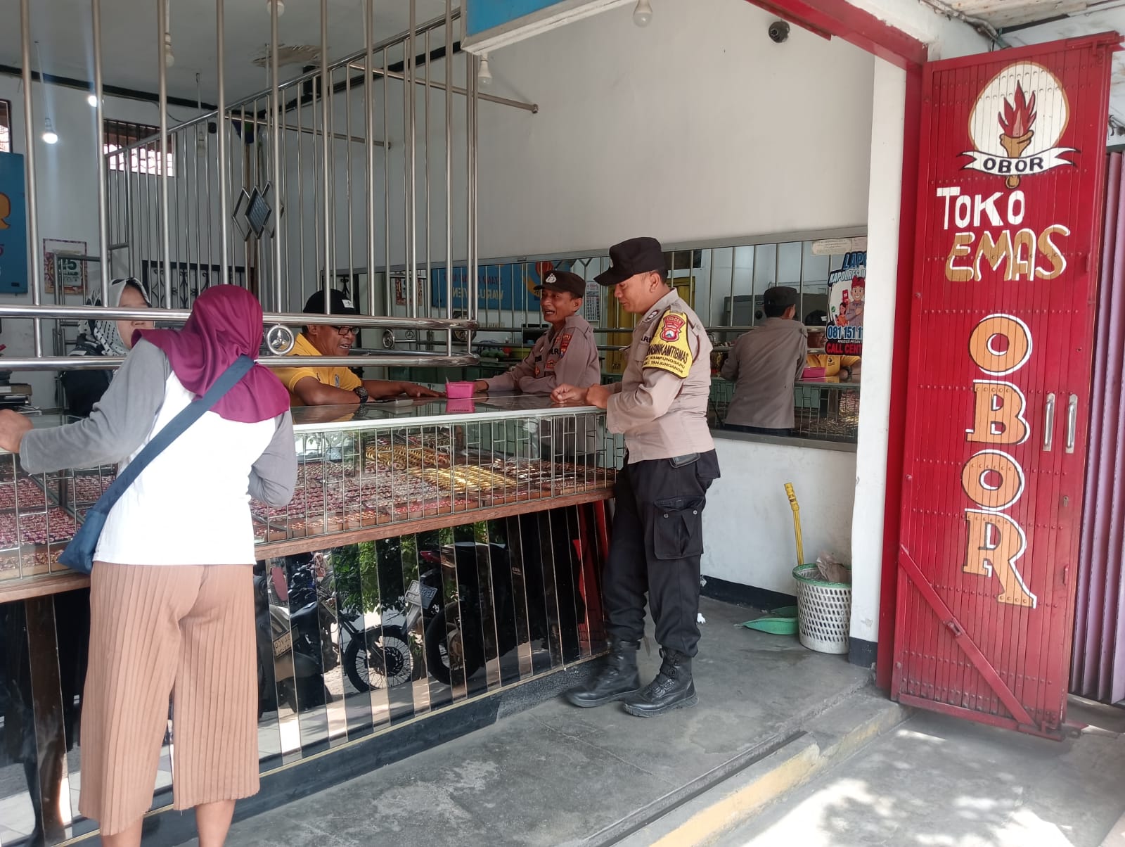 Akhir Pekan, Polsek Warujayeng Tingkatkan Patroli ke Toko Perhiasan