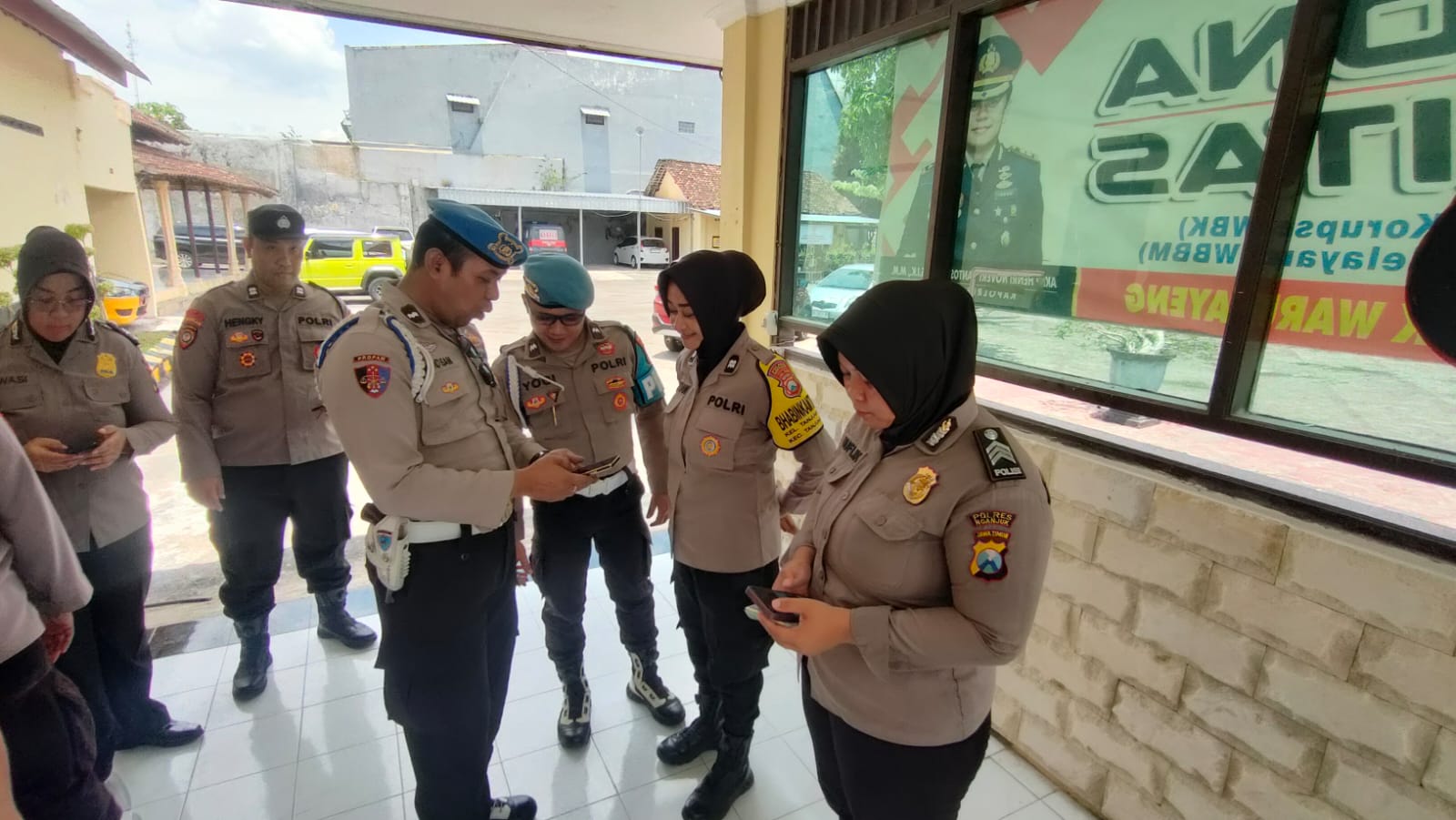 Propam Polres Nganjuk Gelar Sosialisasi dan Pemeriksaan Internal di Polsek Warujayeng