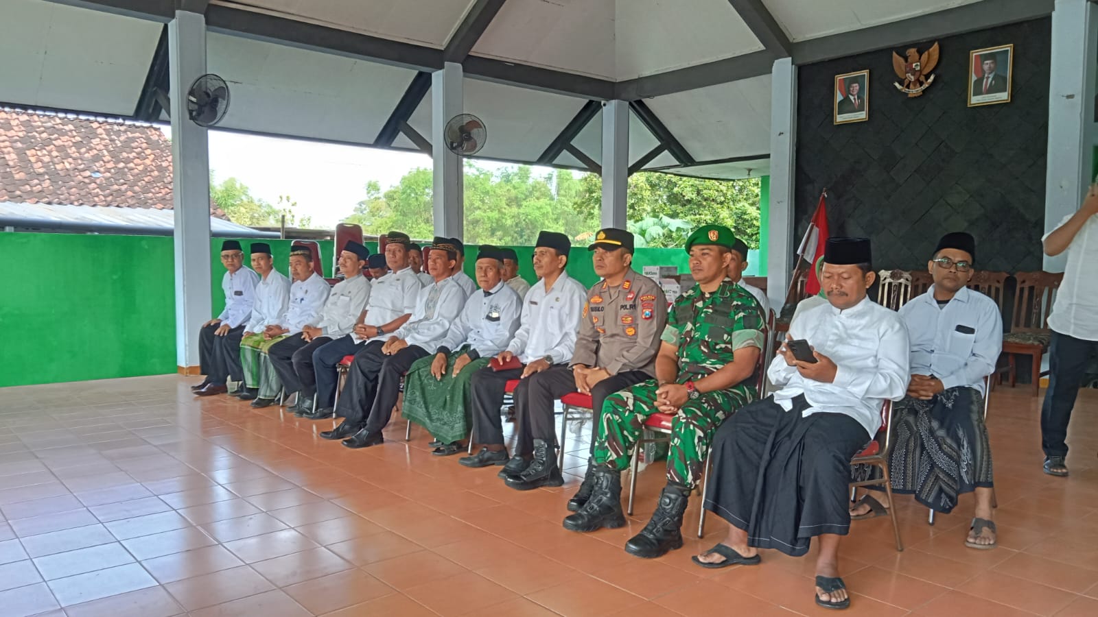 Kapolsek Jatikalen Hadiri Upacara Hari Santri Nasional