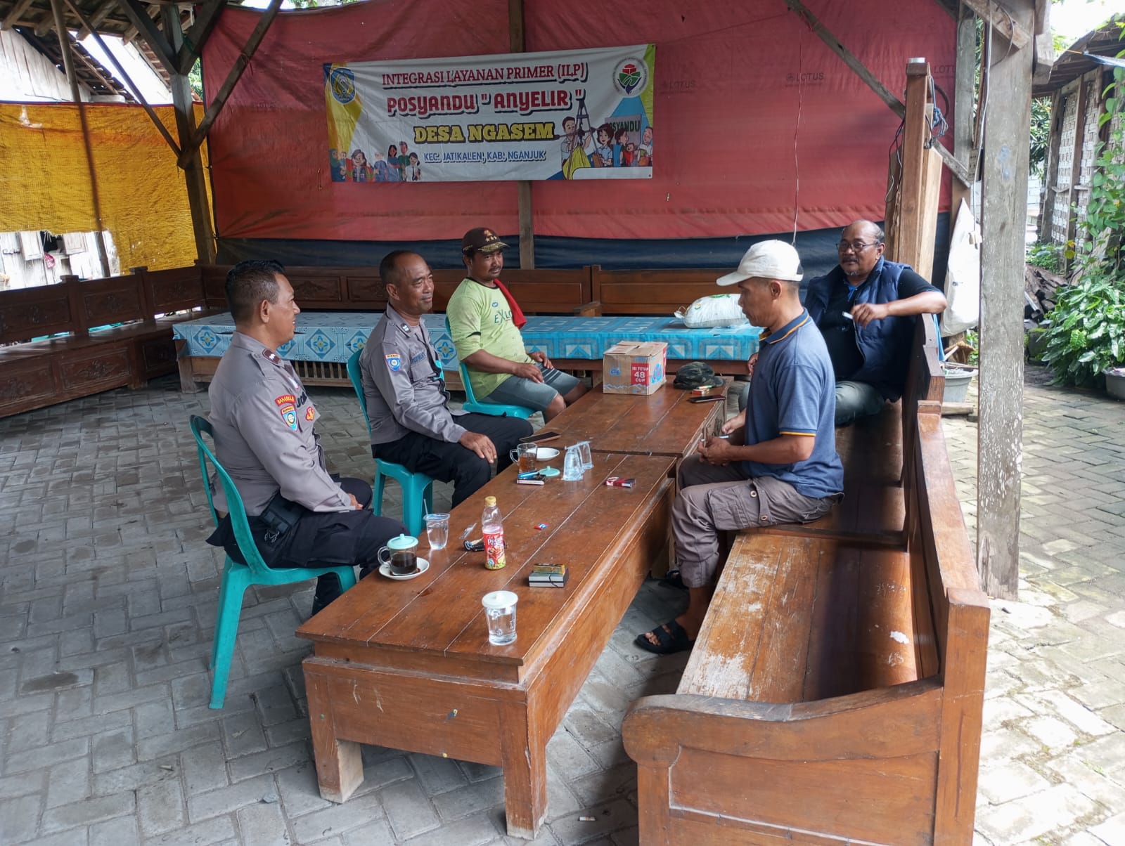 Patroli Dialogis, Ka SPKT Polsek Jatikalen Dukungan Perangkat Desa Untuk Jaga Kamtibmas