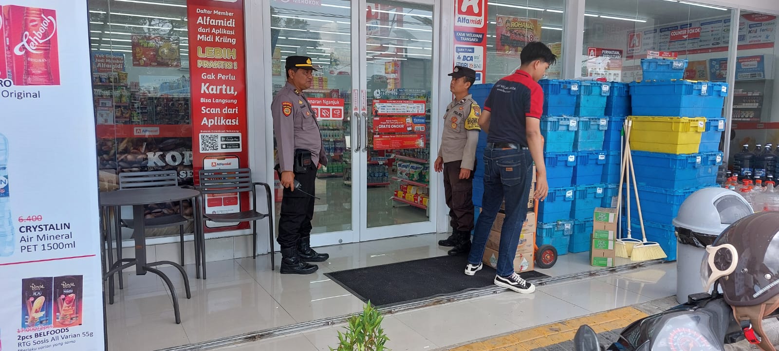 Polsek Kertosono Gelar Patroli di Toko Swalayan, Berikan Himbauan Kamtibmas Waspada Curanmor