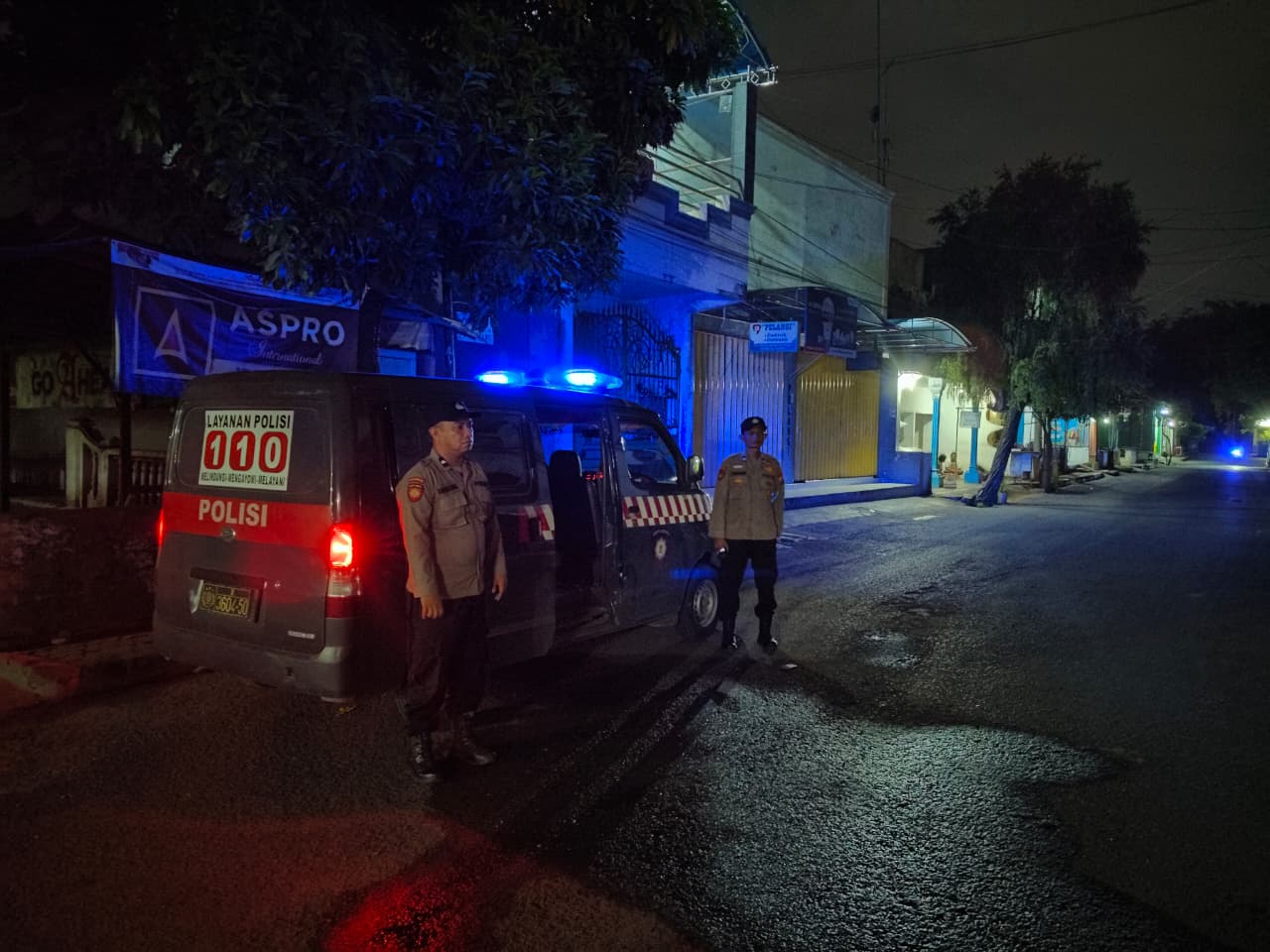 Cegah Aksi Pencurian, Polsek Warujayeng Tingkatkan Patroli Malam di Pemukiman