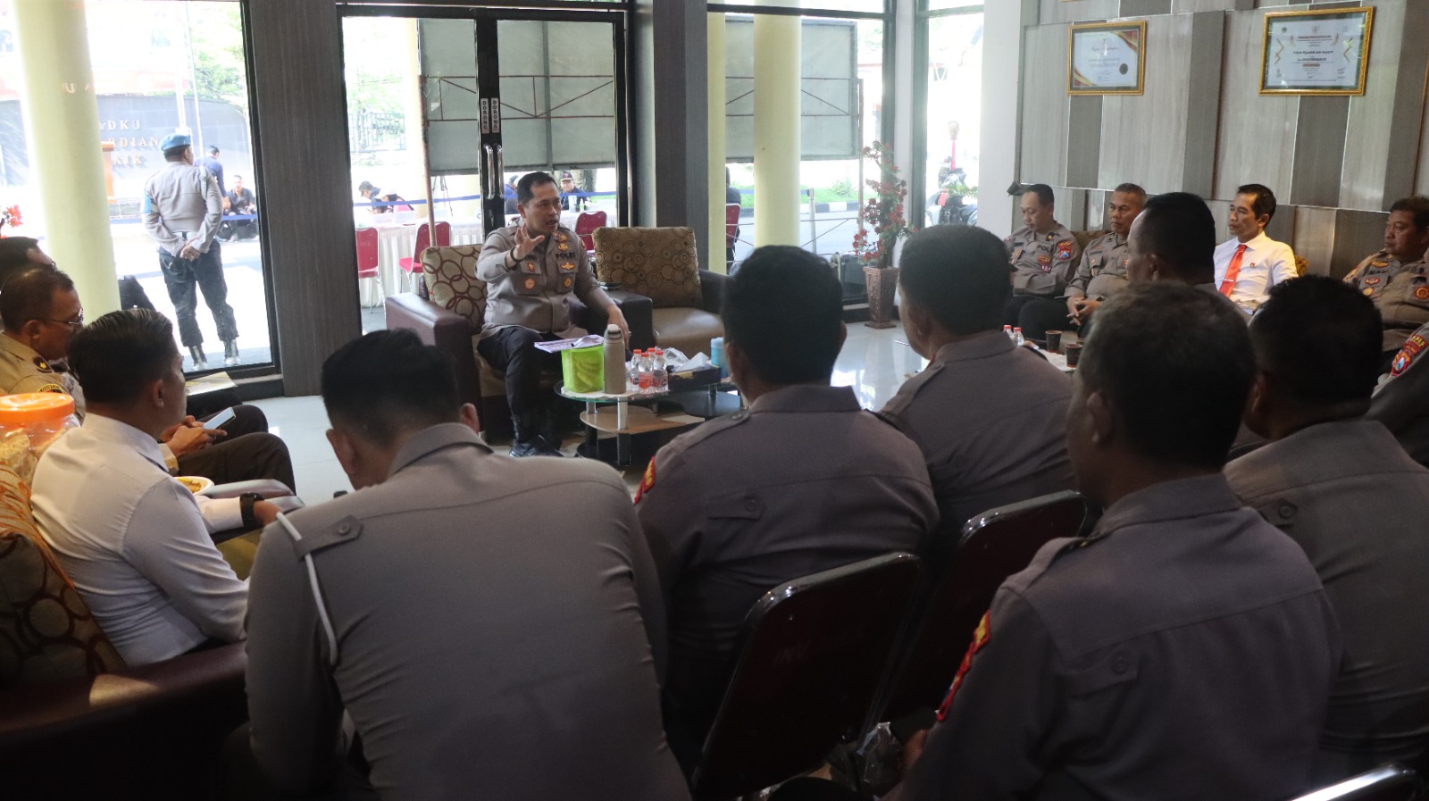 Kapolres Nganjuk Gelar Coffee Morning Bahas Kamtibmas dan Apresiasi Kinerja Jajaran