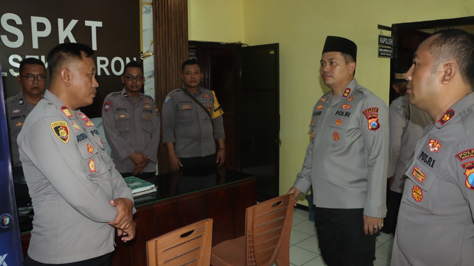 Kapolres Nganjuk Tinjau Polsek Baron, Cek Ungkap Kasus dan Renovasi Ruang SPKT Baru