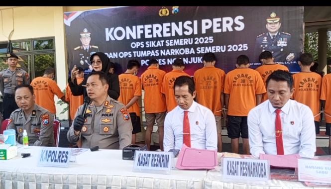 Kapolres Nganjuk Rilis Hasil Operasi Sikat Semeru 2025: 28 Kasus Terungkap