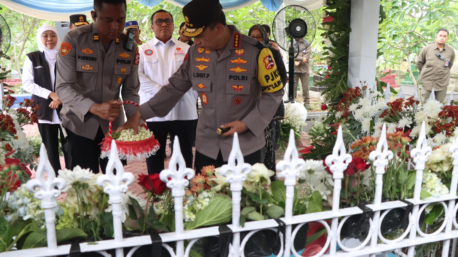 Kapolri Ziarah Makam Marsinah, Tinjau Lokasi Pembangunan Museum Nasional di Nganjuk