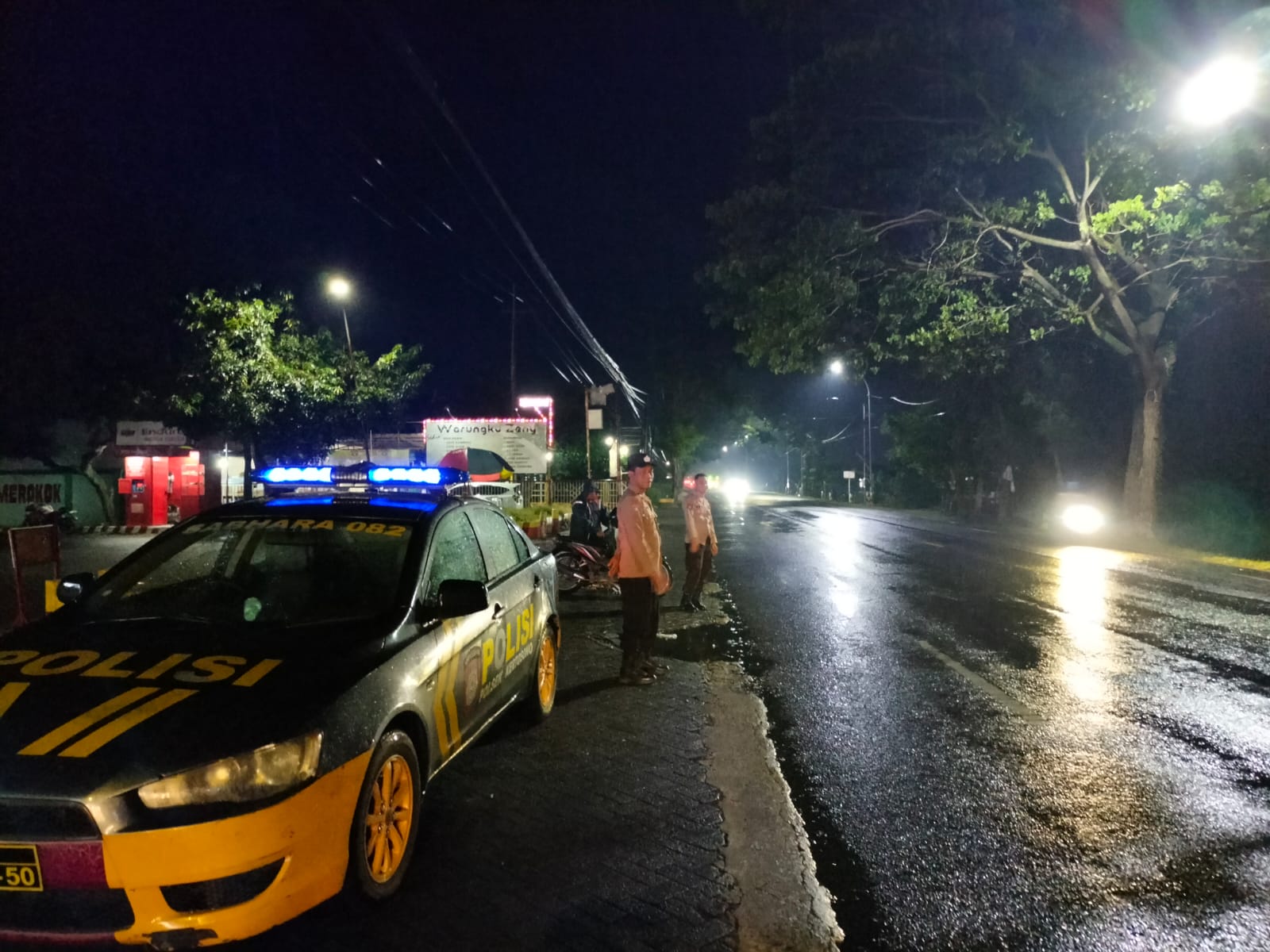 Ciptakan Situasi Kamtibmas Aman dengan Patroli Blue Light