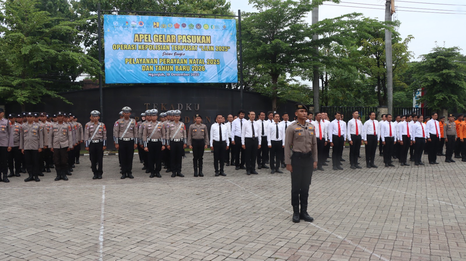 Final Check Pengamanan Nataru, Apel Gelar Pasukan Ops Lilin Semeru 2025 Digelar di Polres Nganjuk