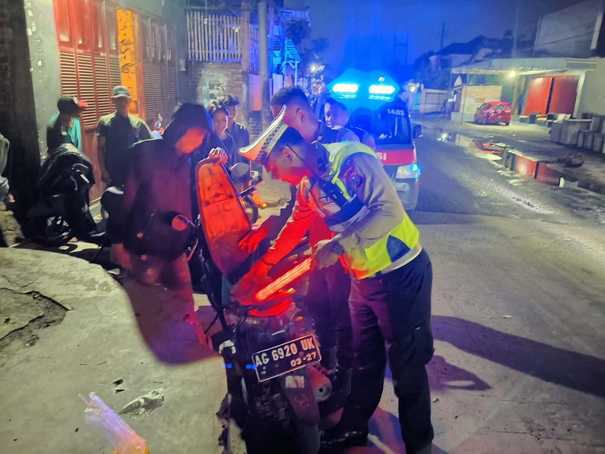 Cegah Balap Liar dan Kejahatan Jalanan, Polsek Warujayeng Optimalkan Patroli dan Operasi SREG