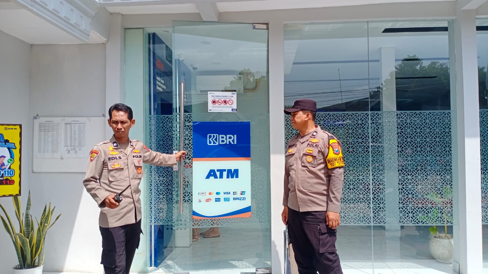 Polsek Jatikalen Gelar Patroli Perbankan untuk Cegah Tindak Kejahatan di ATM