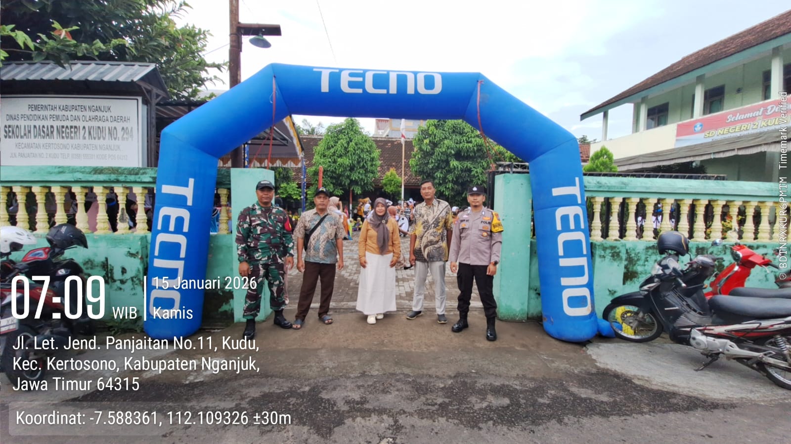 Bhabinkamtibmas Desa Kudu Amankan Giat Jalan Santai Dies Natalis SDN Kutorejo Kertosono