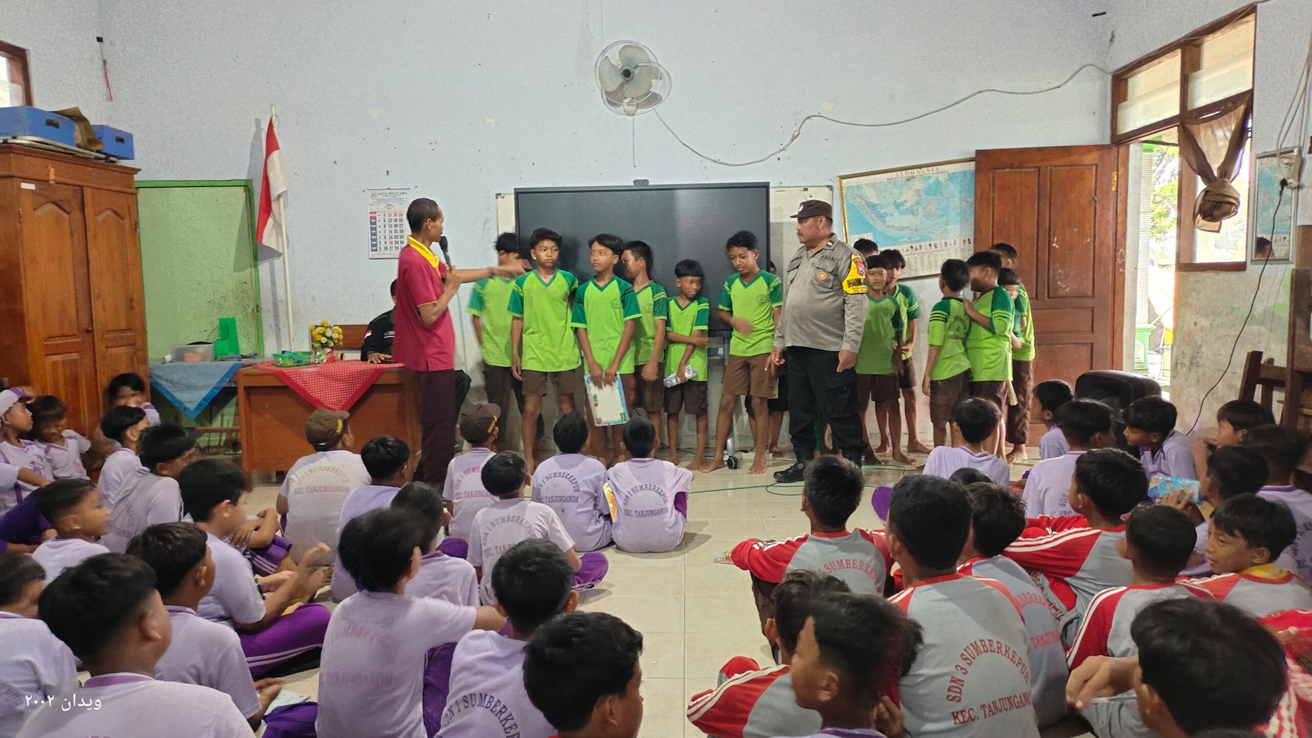 Bhabinkamtibmas Desa Sumberkepuh Sosialisasikan Anti Bullying pada Kegiatan PERSAMI