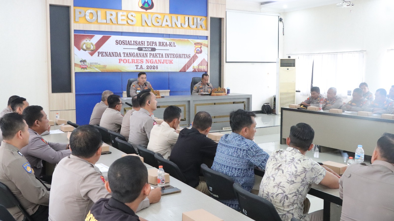 Perkuat Transparansi Anggaran, Kapolres Nganjuk Pimpin Penandatanganan Pakta Integritas Pengelola Keuangan