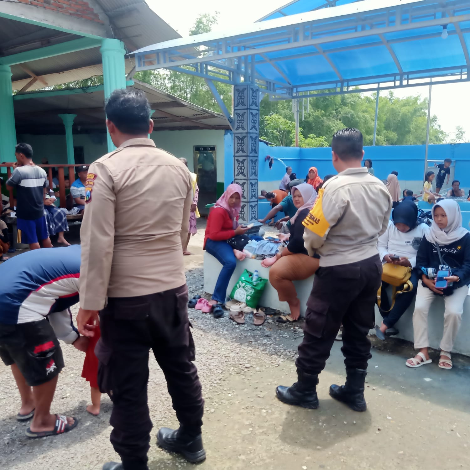 Hari Libur Minggu Polsek Jatikalen Laksanakan Patroli Wisata Pemandian air panas