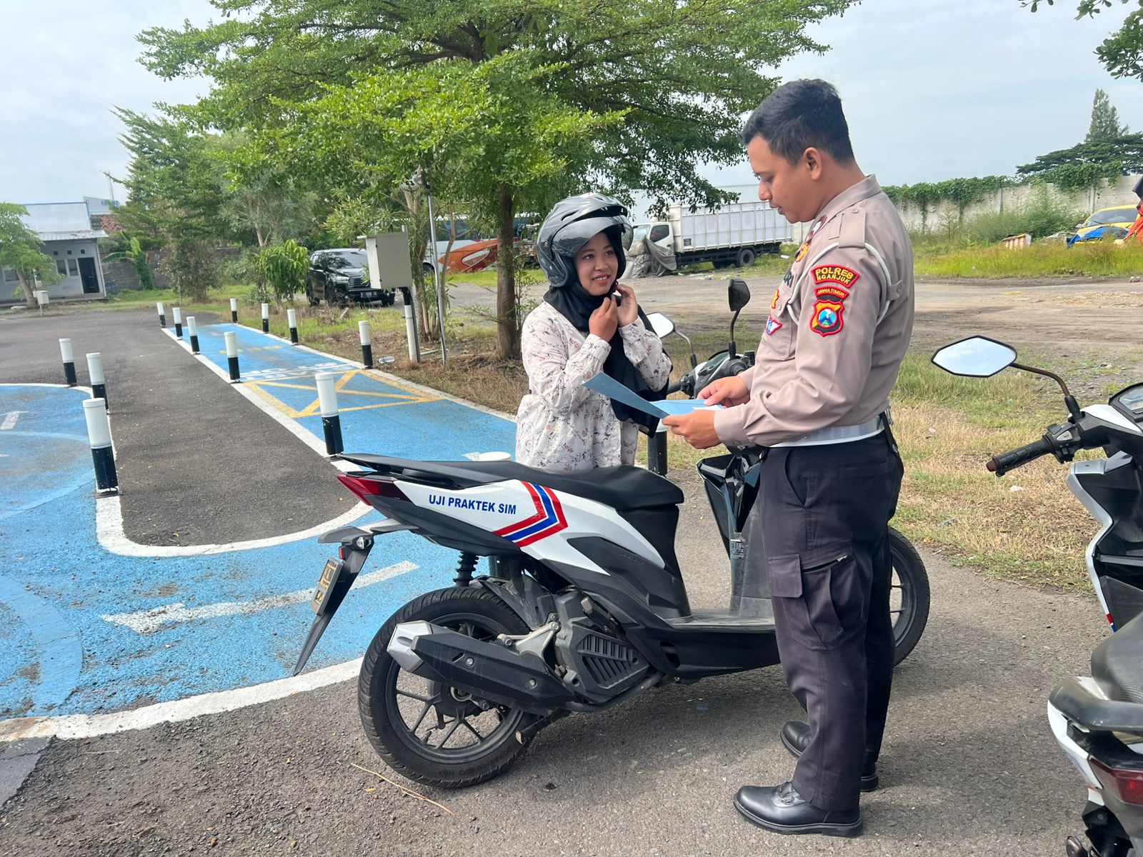 Minimalkan Kesalahan, Satlantas Polres Nganjuk Bekali Pemohon SIM Lewat Polantas Menyapa