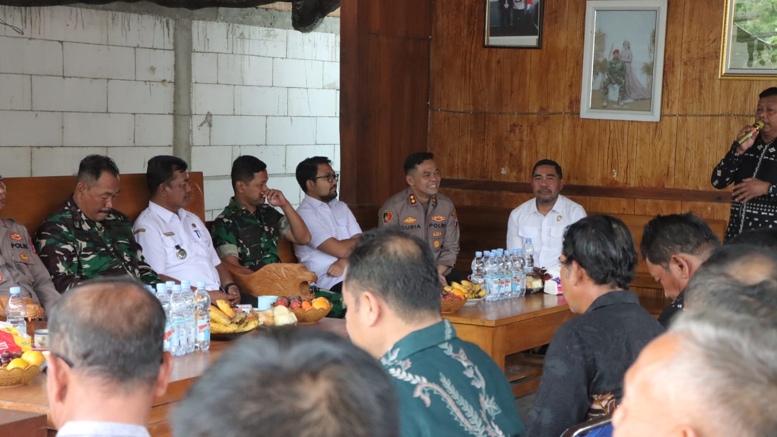 Kapolres Nganjuk Perkuat Silaturahmi Kamtibmas di Lengkong, Ajak Masyarakat Aktif Awasi Kinerja Kepolisian