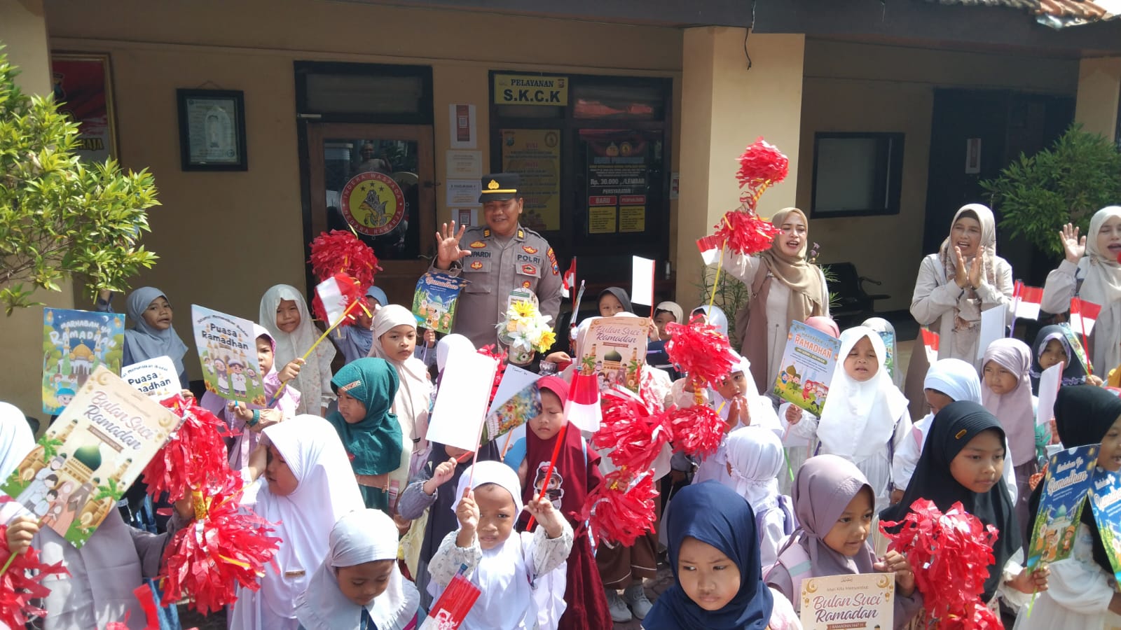 Polsek Nganjuk Kota Terima Kunjungan TK Khadijah 2 Nganjuk Sambut Bulan Suci Ramadhan 1447 H