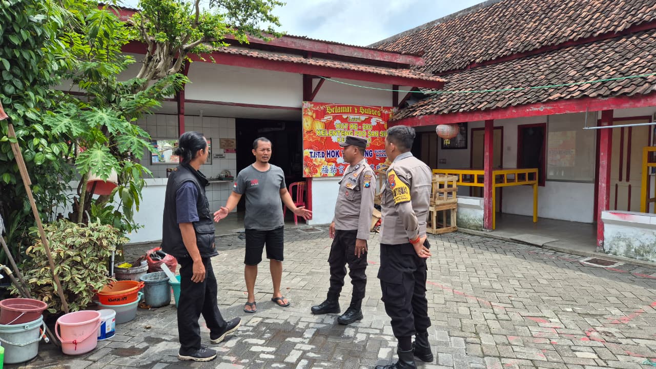 Pastikan Aman Saat Perayaan Imlek, Polsek Kertosono Patroli di Klenteng Posansie Desa Kudu