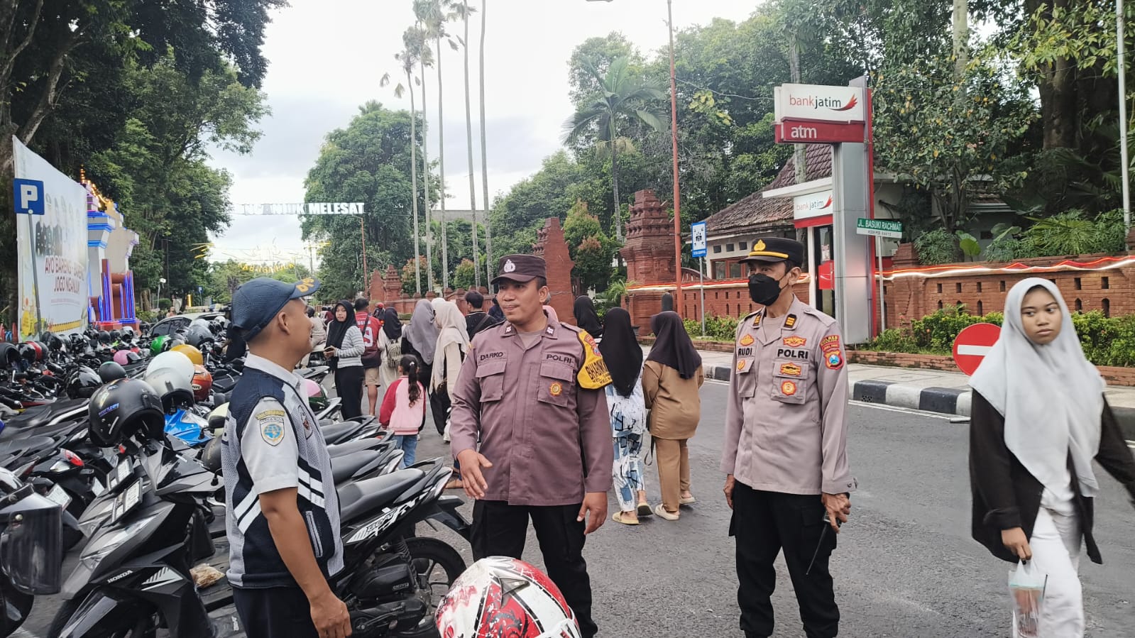 Polsek Nganjuk Kota Intensifkan Patroli Ngabuburit di Seputaran Alun-Alun Nganjuk