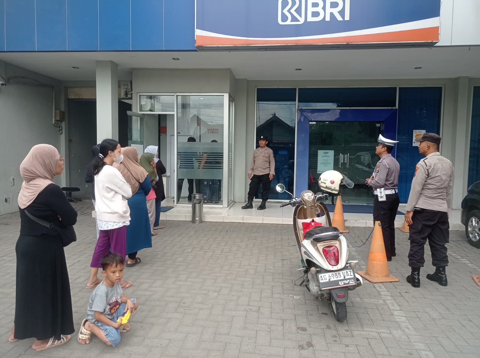 Polsek Kertosono Gelar Patroli Perbankan untuk Cegah Tindak Kejahatan di ATM