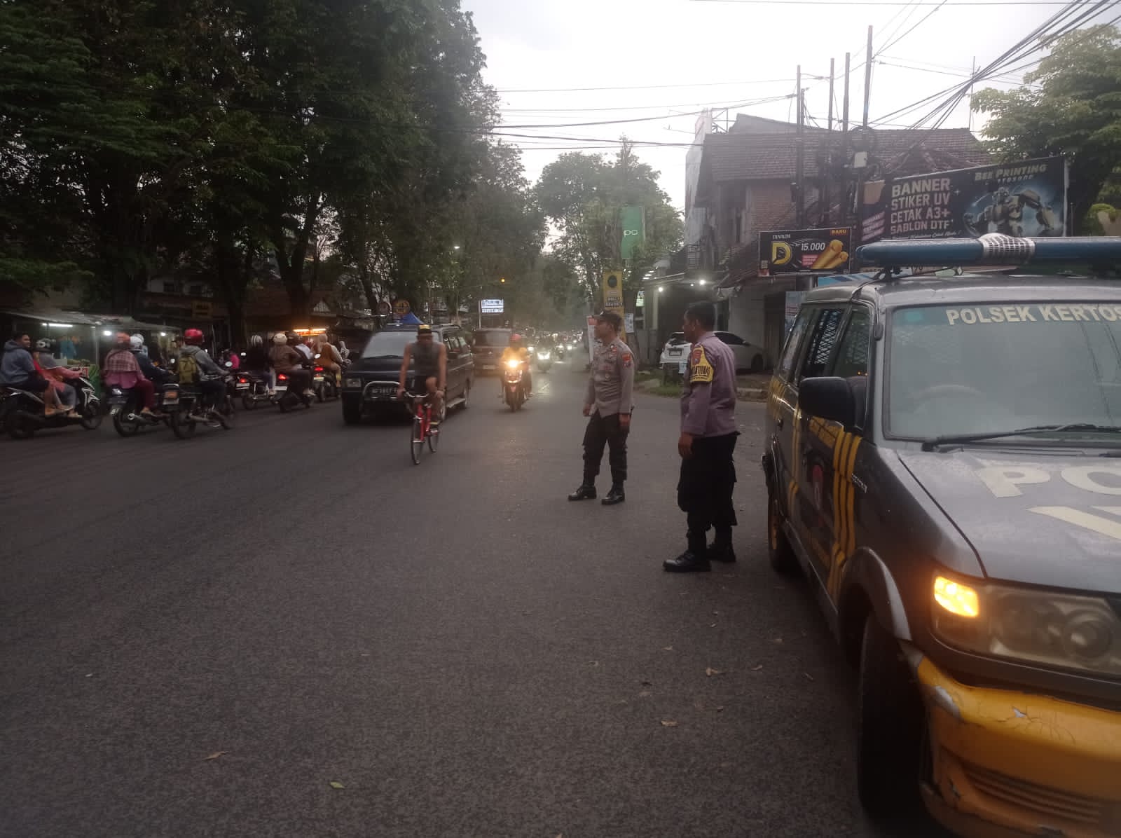 Cegah Gangguan Kamtibmas Polsek Kertosono Patroli Jelang Buka Puasa