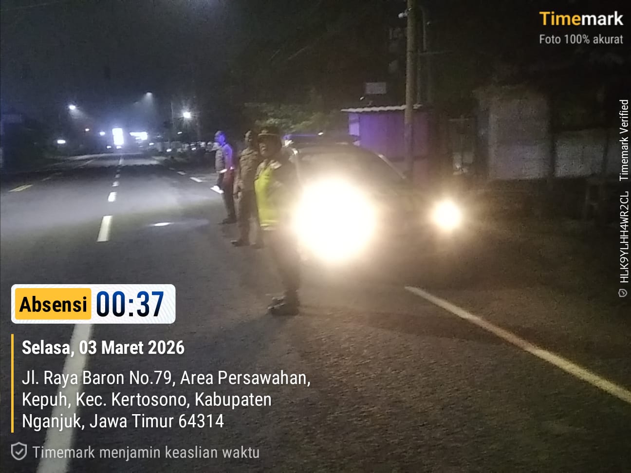 Polsek Kertosono Melakukan Patroli Blue Light Cegah Tindak Kejahatan Jelang Sahur