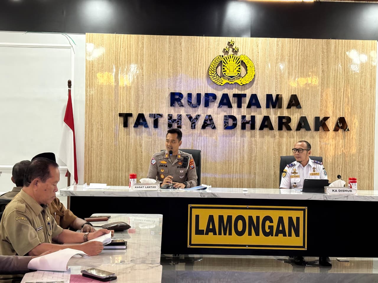 Polres Lamongan Atensi Perlintasan Kereta Api Sebidang Jelang Operasi Ketupat Semeru 2026