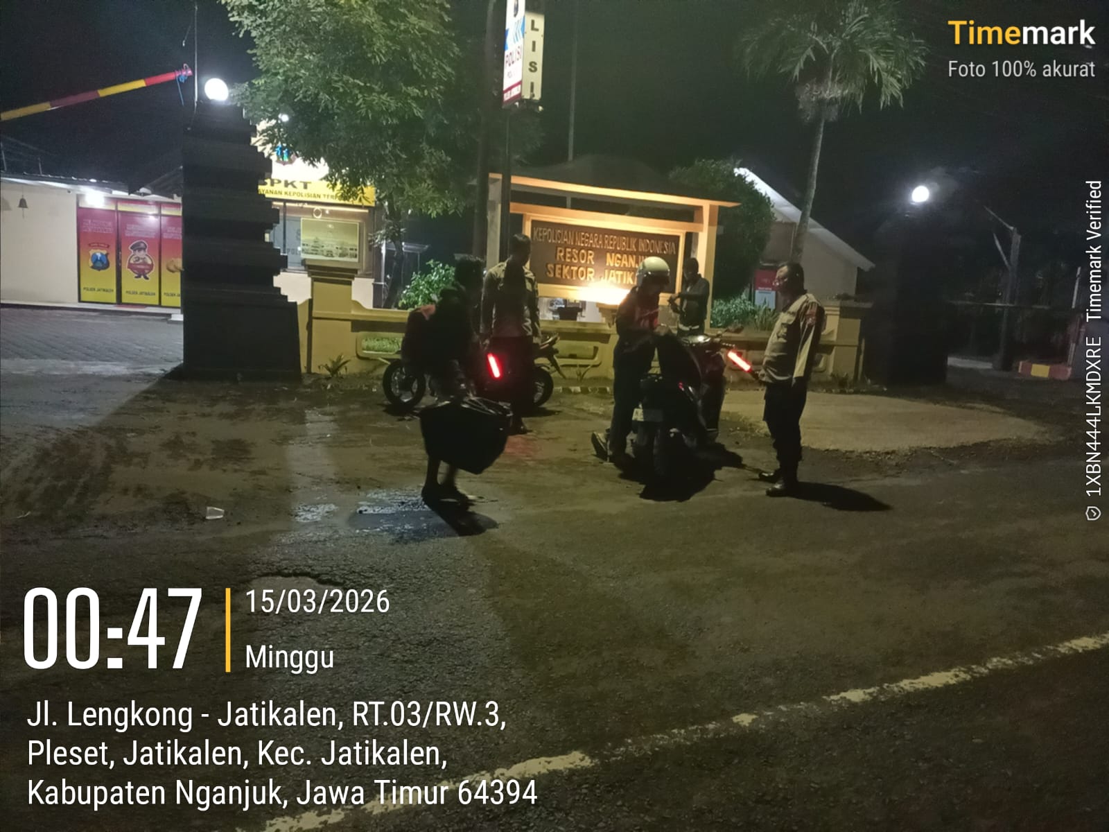Antisipasi Cegah Gesekan Antar Perguruan Silat, Polsek Jatikalen Laksanakan Operasi Sreg di depan mapolsek Sajam, handak di Bulan Ramadhan