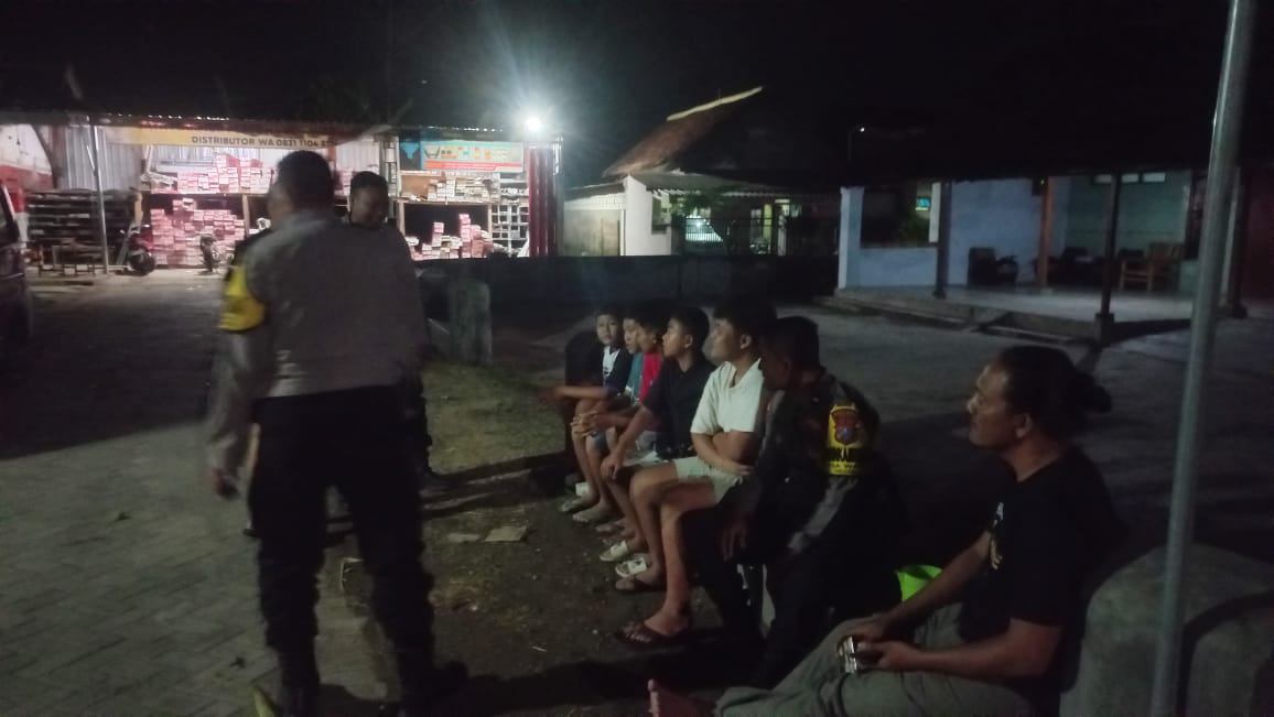 Patroli Sahur, Polsek Warujayeng Himbau Remaja Jaga Ketertiban Selama Ramadhan