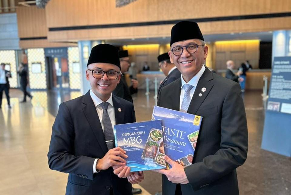 Dari London hingga Seoul, Rasa Bhayangkara Nusantara Menembus Dunia. Perjalanan Global Buku MBG Polri Perkuat Gastrodiplomasi Indonesia