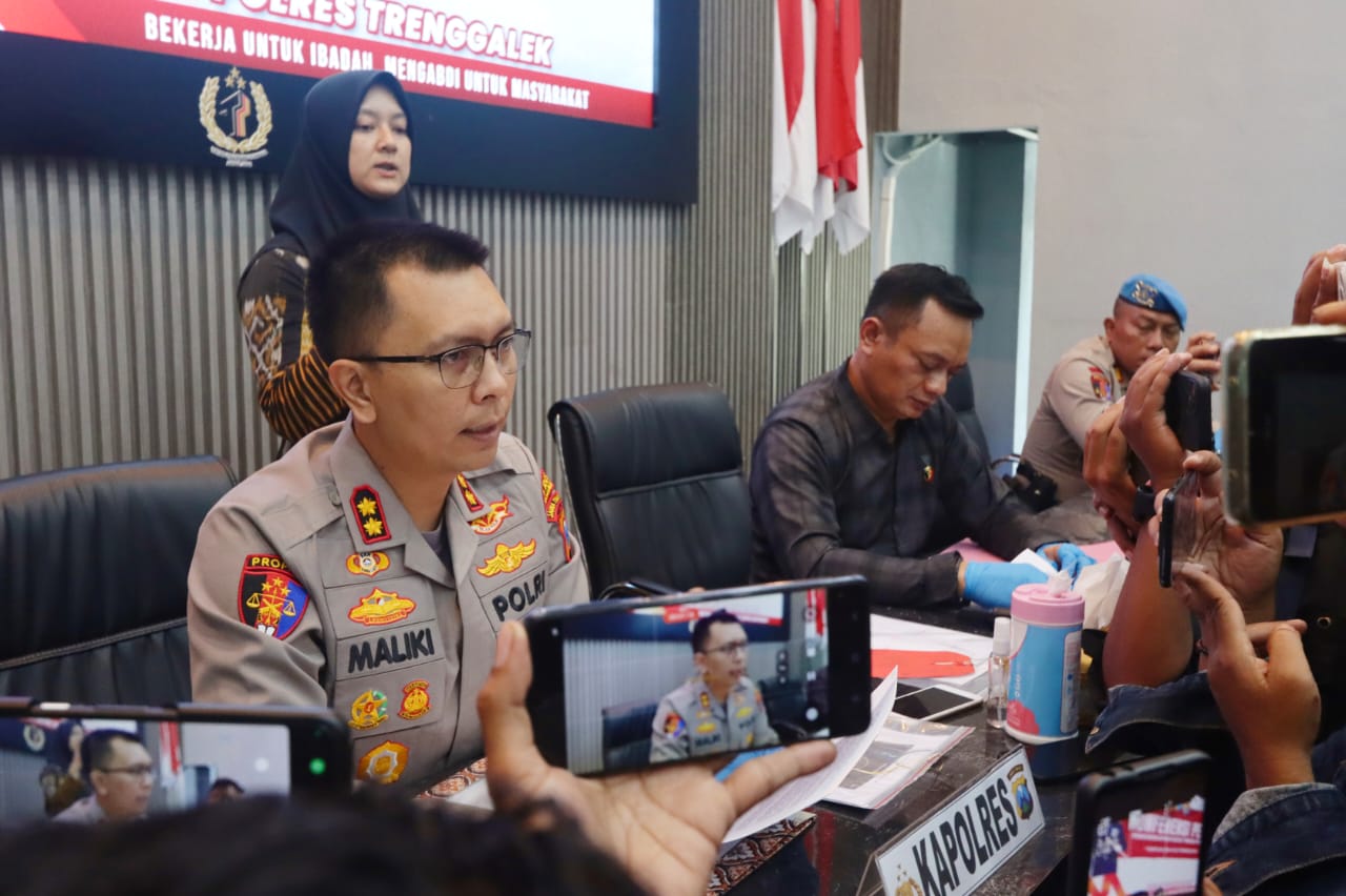 Polres Trenggalek Amankan Bandar Arisan Bodong,Tersangka Ditangkap di Timor Leste