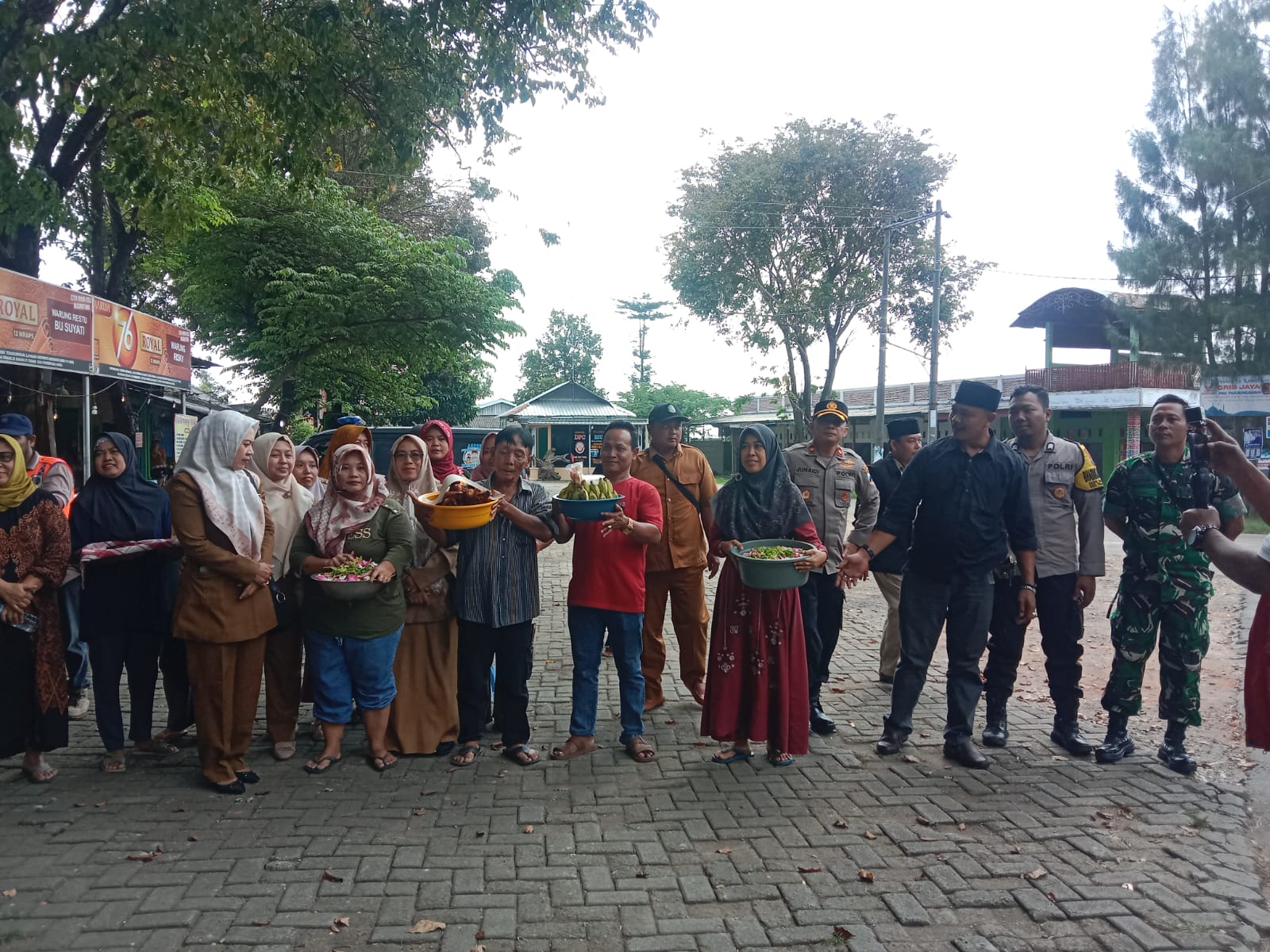 Kapolsek Warujayeng Hadiri Tasyakuran Ulang Tahun Komunitas Pedagang Badug