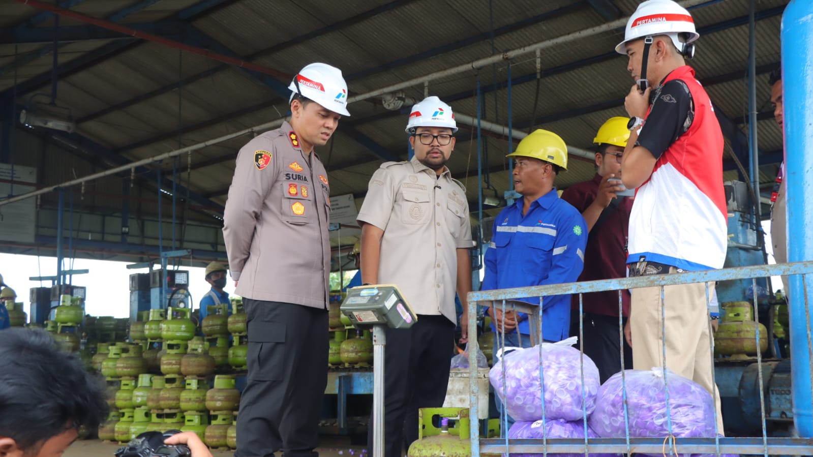 Viral Antrean LPG di Wilangan, Kapolres Nganjuk dan Wakil Bupati Turun Sidak Pastikan Pasokan Aman