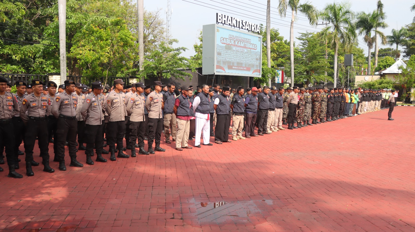 Polres Nganjuk Satukan Elemen Masyarakat dalam Apel Besar Sabuk Kamtibmas, Perkuat Barisan Jaga Kondusivitas Wilayah