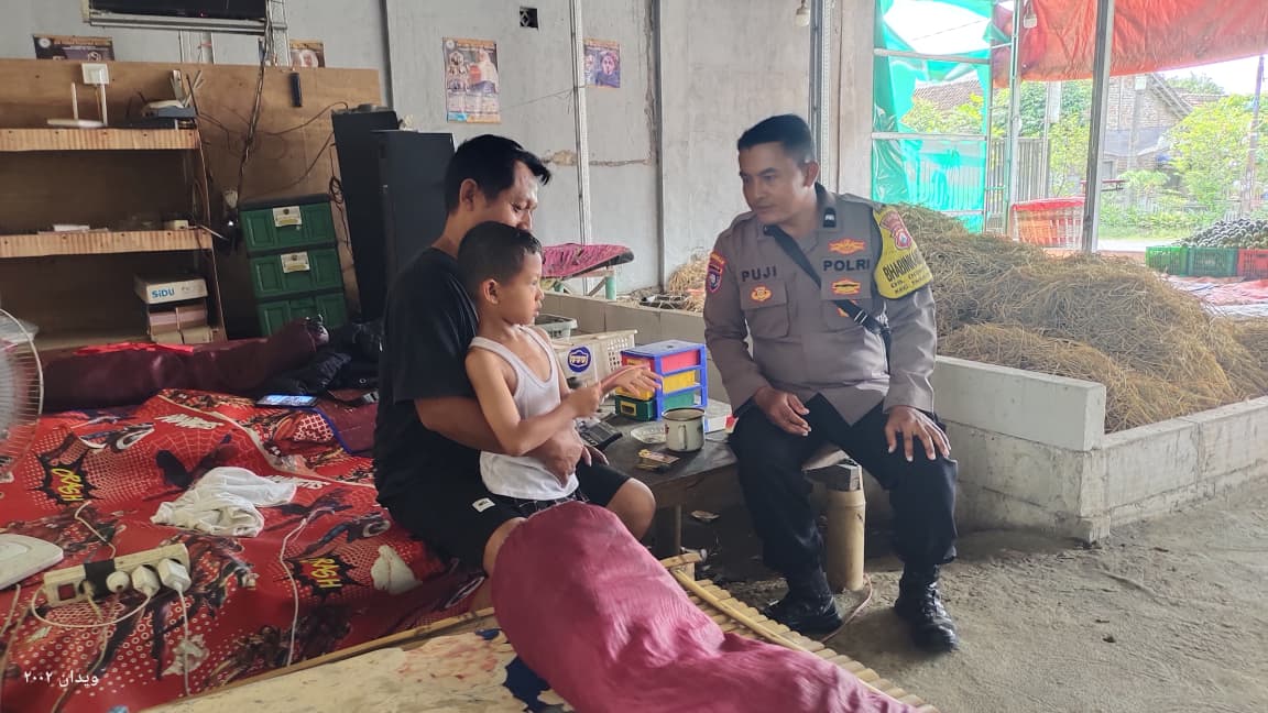 Bhabinkamtibmas Demangan Sambang Desa, Ajak Warga Jaga Kamtibmas