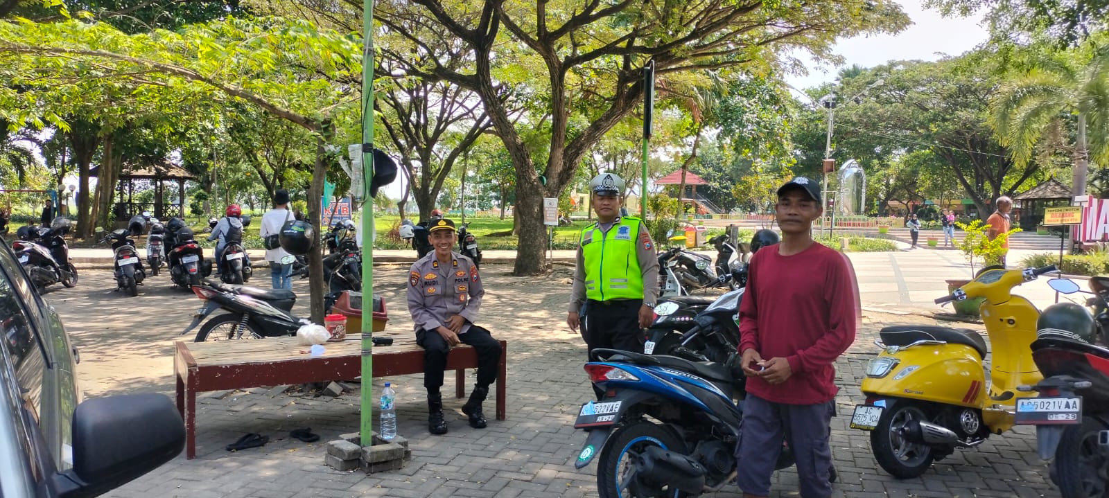 Patroli Polsek Nganjuk Kota Himbau Warga Waspada Curanmor