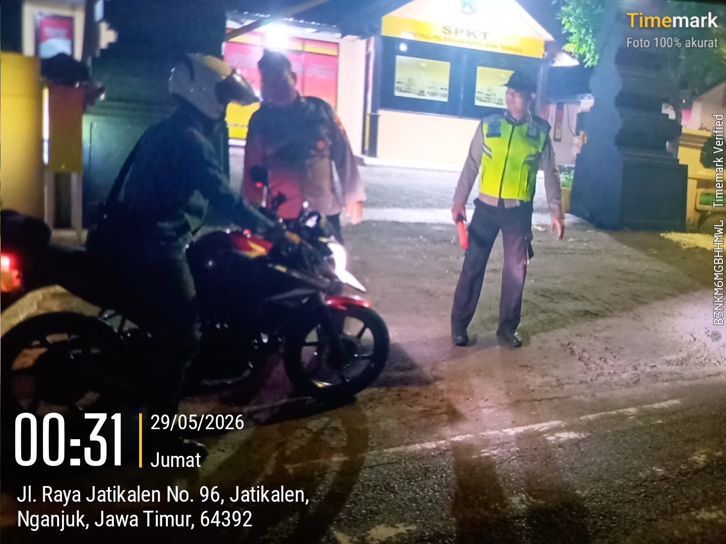 Antisipasi Cegah Gesekan Antar Perguruan Silat, Sajam, handak Polsek Jatikalen Laksanakan Operasi Sreg di depan mapolsek