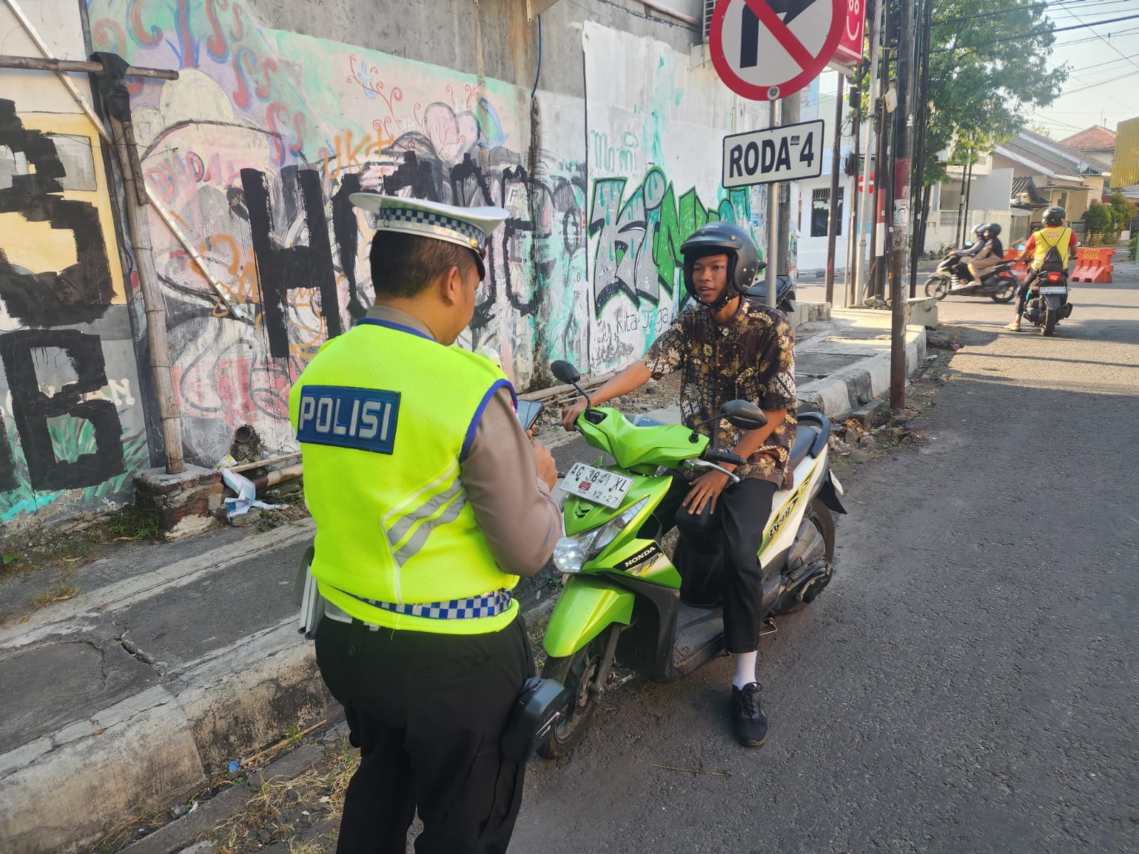 Sudah Berkali-kali Ditindak, Pengendara Motor di SP4 Sate Masih Nekat Lawan Arus